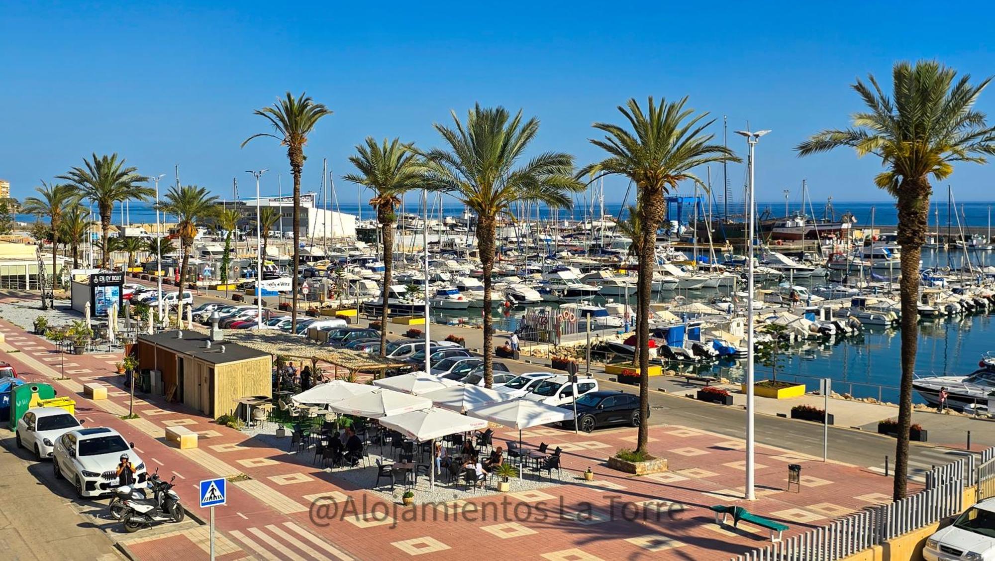 Puerto Caleta Dream - Alojamientos La Torre Caleta De Velez Bagian luar foto