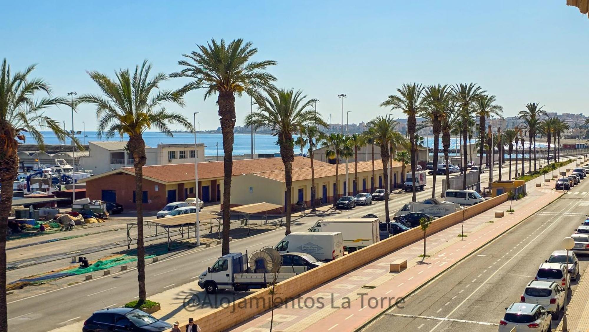 Puerto Caleta Dream - Alojamientos La Torre Caleta De Velez Bagian luar foto